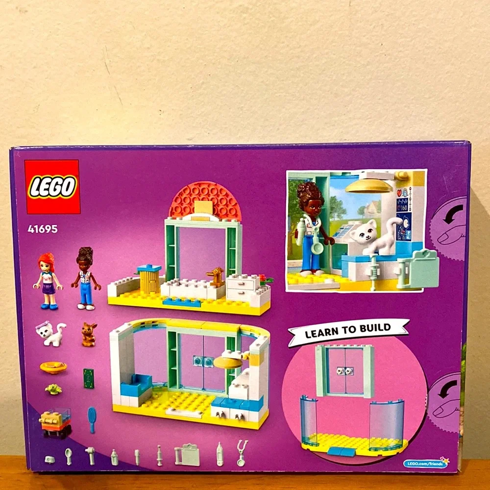 Lego Friends 41695 Pet Clinic 111 pcs New in Box